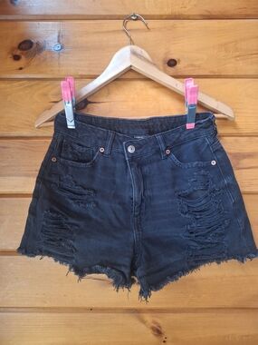 American Eagle High-Rise Black Distressed Women's Denim Shorts